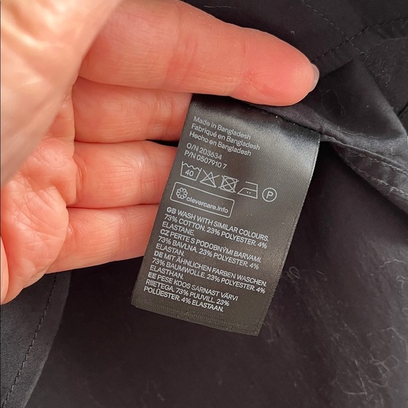 H&M Solid Black Button Down Shirt Hidden Button, Size 10 - Picture 8 of 9